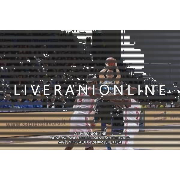 Campionato di Basket Serie A 2019/2020 Cremona, Italia 02/02/2020 Vanoli Basket Cremona vs Grissin Bon Reggio Emilia Nella foto: Trevis Diener della Vanoli Cremona al tiro da 3 punti FOTO MATTEO CASONI-ALESSIO MARINI-AG ALDO LIVERANI SAS