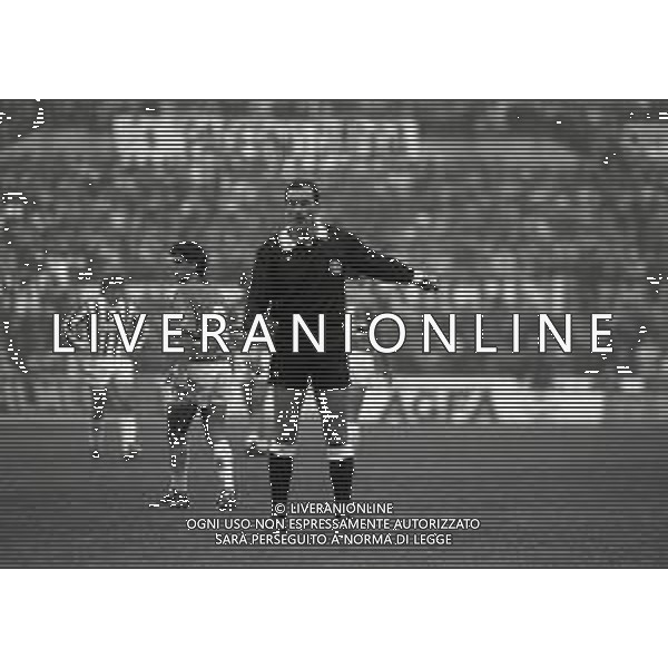 29-10-1989 TORINO CAMPIONATO DI CALCIO SERIE A JUVENTUS SAMPDORIA 1-0 NELLA FOTO ARBITRO CARLO LONGHI AG ALDO LIVERANI SAS