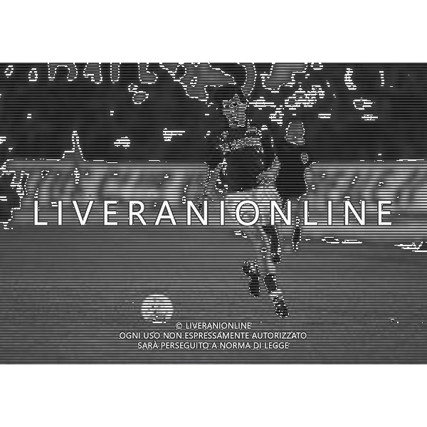 02-05-1990 TORINO FINALE DI ANDATA DI COPPA UEFA JUVENTUS FIORENTINA 3-1 NELLA FOTO ANTONIO DELL\'OGLIO AG ALDO LIVERANI SAS