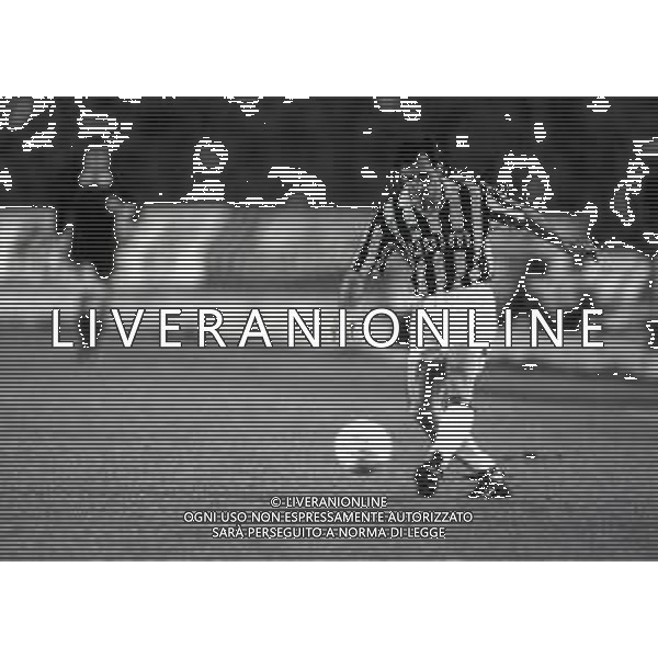 02-05-1990 TORINO FINALE DI ANDATA DI COPPA UEFA JUVENTUS FIORENTINA 3-1 NELLA FOTO LUIGI DE AGOSTINI AG ALDO LIVERANI SAS
