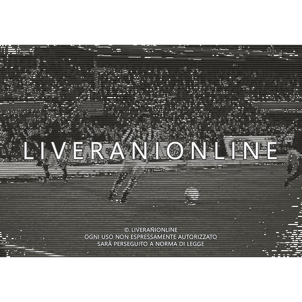 02-05-1990 TORINO FINALE DI ANDATA DI COPPA UEFA JUVENTUS FIORENTINA 3-1 NELLA FOTO SALVATORE SCHILLACI AG ALDO LIVERANI SAS