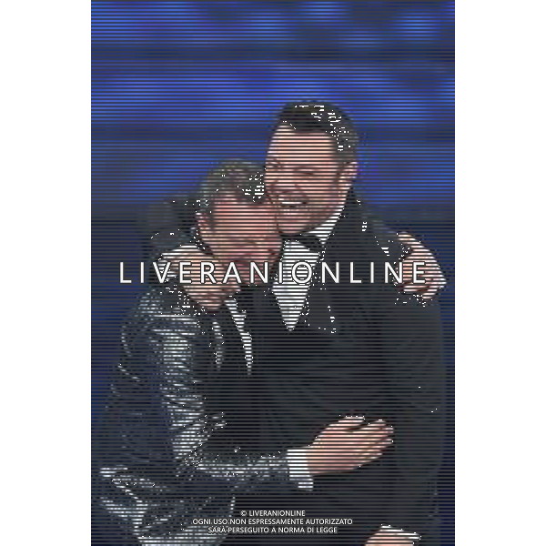 Foto: Aldo Liverani 04/02/2020 Sanremo (Italia) Spettacolo Serata n\'1 - 70\' Festival di Sanremo Teatro Ariston Nella foto: Amadeus e Tiziano Ferro Photo: Aldo Liverani 04 February 2020 Sanremo (Italy) Entertainment Day 1 of 70\' Festival Sanremo In the pic: Amadeus and Tiziano Ferro