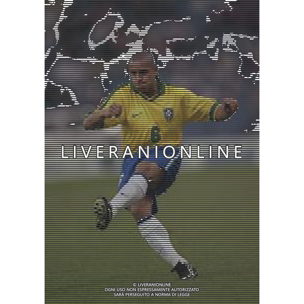 16-12-1997 -FIFA Confederations Cup Saudi Arabia -BRASILE MESSICO 3-2 NELLA FOTO ROBERTO CARLOS AG ALDO LIVERANI SAS