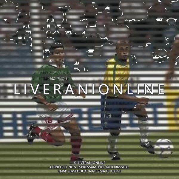 16-12-1997 -FIFA Confederations Cup Saudi Arabia -BRASILE MESSICO 3-2 NELLA FOTO ZE MARIA-CARMONA SALVADOR AG ALDO LIVERANI SAS