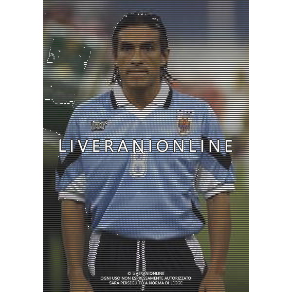 13-12-1997 FIFA Confederations Cup Saudi Arabia EMIRATI ARABI- URUGUAY 0-2 NELLA FOTO VESPA Liber AG ALDO LIVERANI SAS