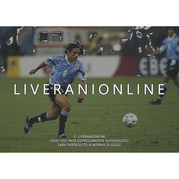 13-12-1997 FIFA Confederations Cup Saudi Arabia EMIRATI ARABI- URUGUAY 0-2 NELLA FOTO VESPA Liber AG ALDO LIVERANI SAS