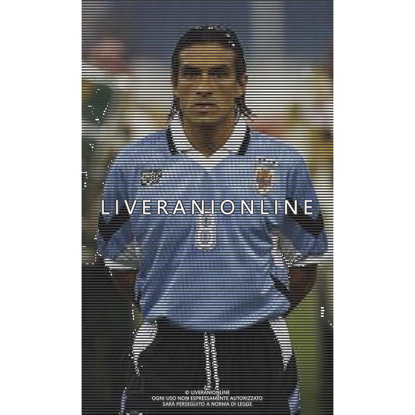 13-12-1997 FIFA Confederations Cup Saudi Arabia EMIRATI ARABI- URUGUAY 0-2 NELLA FOTO VESPA Liber AG ALDO LIVERANI SAS