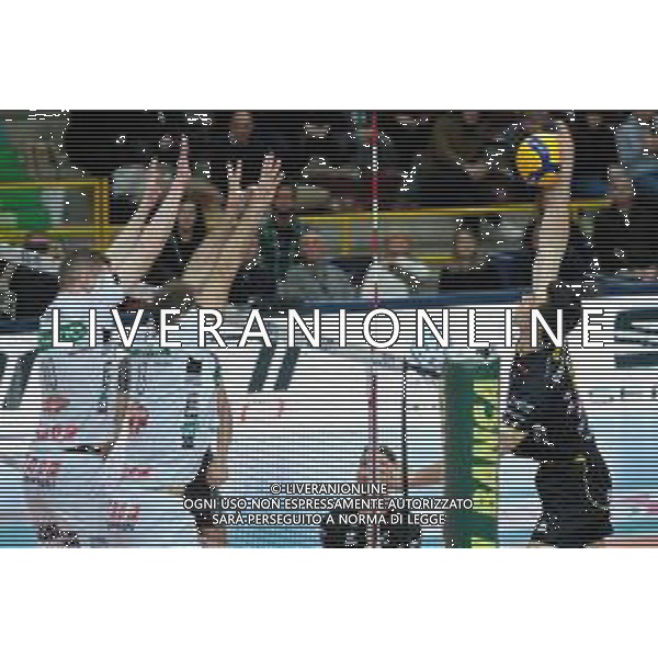 Campionato di Volley Superlega Serie A 2019/2020 Verona, Italia 05/02/2020 Calzedonia Verona - Kioene Padova Nella foto: Asparuh Asparuhow (8) Calzedonia Verona ©Roberto Tommasini - Alessio Marini / AGENZIA ALDO LIVERANI SAS