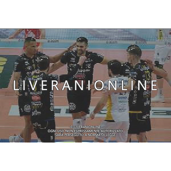 Campionato di Volley Superlega Serie A 2019/2020 Verona, Italia 05/02/2020 Calzedonia Verona - Kioene Padova Nella foto: Esultanza Calzedonia Verona ©Roberto Tommasini - Alessio Marini / AGENZIA ALDO LIVERANI SAS