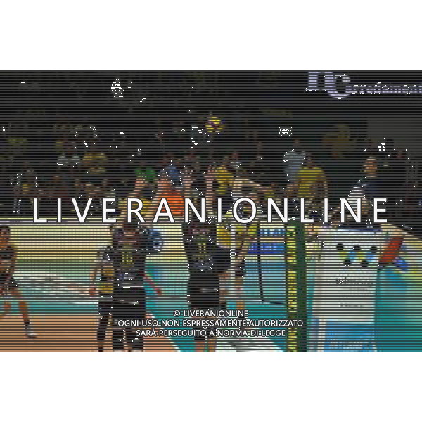 Campionato di Volley Superlega Serie A 2019/2020 Modena, Italia 05/02/2020 Leo Shoes Modena vs Cucine Lube Civitanova Nella foto: Attacco di Bartosz Bednorz (10) (Leo Shoes Modena) ©Daniele Nicli - Alessio Marini / AGENZIA ALDO LIVERANI SAS