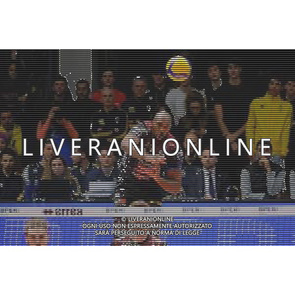 Campionato di Volley Superlega Serie A 2019/2020 Modena, Italia 05/02/2020 Leo Shoes Modena vs Cucine Lube Civitanova Nella foto: Battuta di Robertlandy Simon (13) (Lube Civitanova) ©Daniele Nicli - Alessio Marini / AGENZIA ALDO LIVERANI SAS