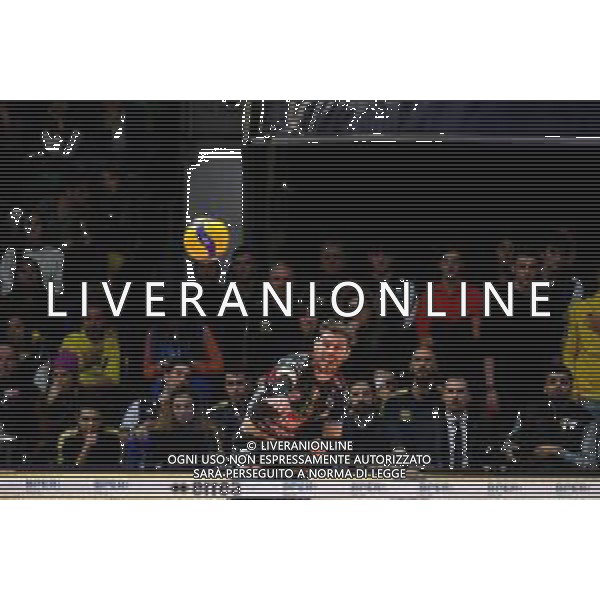 Campionato di Volley Superlega Serie A 2019/2020 Modena, Italia 05/02/2020 Leo Shoes Modena vs Cucine Lube Civitanova Nella foto: Battuta di Bruno Rezende (14) (Lube Civitanova) ©Daniele Nicli - Alessio Marini / AGENZIA ALDO LIVERANI SAS