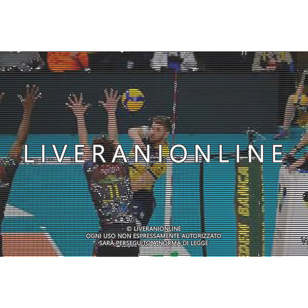 Campionato di Volley Superlega Serie A 2019/2020 Modena, Italia 05/02/2020 Leo Shoes Modena vs Cucine Lube Civitanova Nella foto: Attacco di Bartosz Bednorz (10) (Leo Shoes Modena) ©Daniele Nicli - Alessio Marini / AGENZIA ALDO LIVERANI SAS