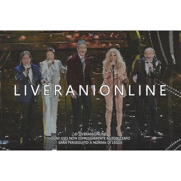 Foto: Aldo Liverani 05/02/2020 Sanremo (Italia) Spettacolo Serata n\'2 - 70\' Festival di Sanremo Teatro Ariston Nella foto: Ricchi e Poveri e Fiorello Photo: Aldo Liverani 05 February 2020 Sanremo (Italy) Entertainment Day 2 of 70\' Festival Sanremo In the pic: Ricchi e Poveri and Fiorello