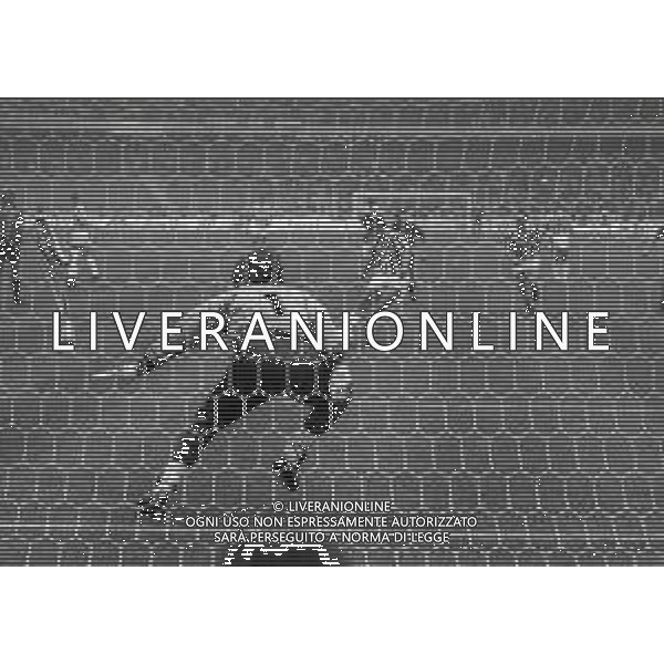 28-10-1990 TORINO CAMPIONATO DI CALCIO SERIE A JUVENTUS INTER 4-2 NELLA FOTO RIGORE ROBERTO BAGGIO AG ALDO LIVERANI SAS