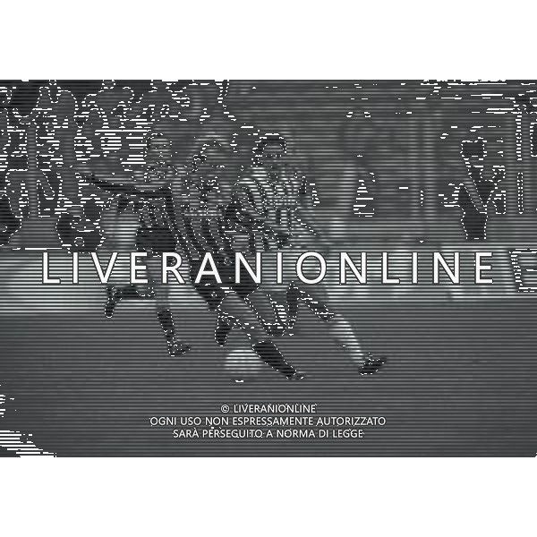 28-10-1990 TORINO CAMPIONATO DI CALCIO SERIE A JUVENTUS INTER 4-2 NELLA FOTO ANDREAS BREHME E ROBERTO BAGGIO AG ALDO LIVERANI SAS 