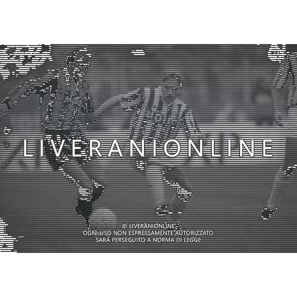 28-10-1990 TORINO CAMPIONATO DI CALCIO SERIE A JUVENTUS INTER 4-2 NELLA FOTO ANDREAS BREHME E THOMAS HASSLER AG ALDO LIVERANI SAS