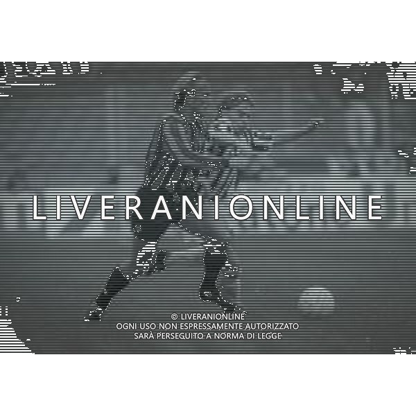 28-10-1990 TORINO CAMPIONATO DI CALCIO SERIE A JUVENTUS INTER 4-2 NELLA FOTO ANDREAS BREHME E THOMAS HASSLER AG ALDO LIVERANI SAS