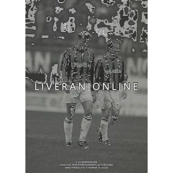 28-02-1993 MILANO CAMPIONATO DI CALCIO SERIE A MILAN SAMPDORIA 4-0 NELLA FOTO DEJAN SAVICEVIC E JEAN PIERRE PAPIN AG ALDO LIVERANI SAS