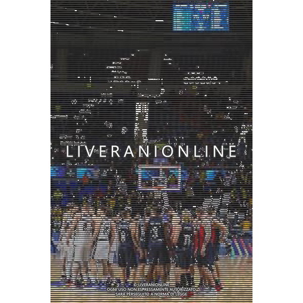 FIBA Intercontinental Cup Tenerife (Spain), Italia 07/02/2020 Segafredo Virtus Bologna vs San Lorenzo de Almagro Nella foto: Segafredo Virtus Bologna e San Lorenzo de Almagro a centro campo a fine partita ©Davide Di Lalla - Alessio Marini / AGENZIA ALDO LIVERANI SAS