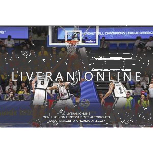 FIBA Intercontinental Cup Tenerife (Spain), Italia 07/02/2020 Segafredo Virtus Bologna vs San Lorenzo de Almagro Nella foto: Jose Vildoza (San Lorenzo de Almagro) ostacolato al tiro da Alessandro Pajola (Segafredo Virtus Bologna) ©Davide Di Lalla - Alessio Marini / AGENZIA ALDO LIVERANI SAS