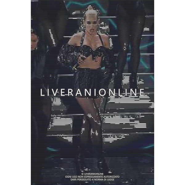 Foto: Aldo Liverani 07/02/2020 Sanremo (Italia) Spettacolo Serata n\'4 - 70\' Festival di Sanremo Teatro Ariston Nella foto: Dua Lipa Photo: Aldo Liverani 07 February 2020 Sanremo (Italy) Entertainment Day 4 of 70\' Festival Sanremo In the pic: Dua Lipa