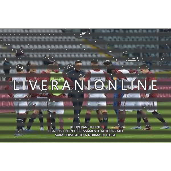 Torino 08.02.2020 Stadio Grande Torino ©Falzone/Agenzia Aldo Liverani 08.02.2020 23^ giornata Torino vs Sampdoria Serie A Tim 2019-2020 Nella foto : MORENO LONGO Nuovo allenatore torino con i giocatori nel prepartita ©FALZONE / AGENZIA ALDO LIVERANI SAS