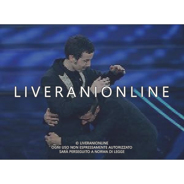 Foto: Aldo Liverani 08/02/2020 Sanremo (Italia) Spettacolo Serata n\'5 - 70\' Festival di Sanremo Teatro Ariston Nella foto: Diodato vincitore del Festival di Sanremo con Francesco Gabbani Photo: Aldo Liverani 08 February 2020 Sanremo (Italy) Entertainment Day 5 of 70\' Festival Sanremo In the pic: Diodato winner of Festival of Sanremo