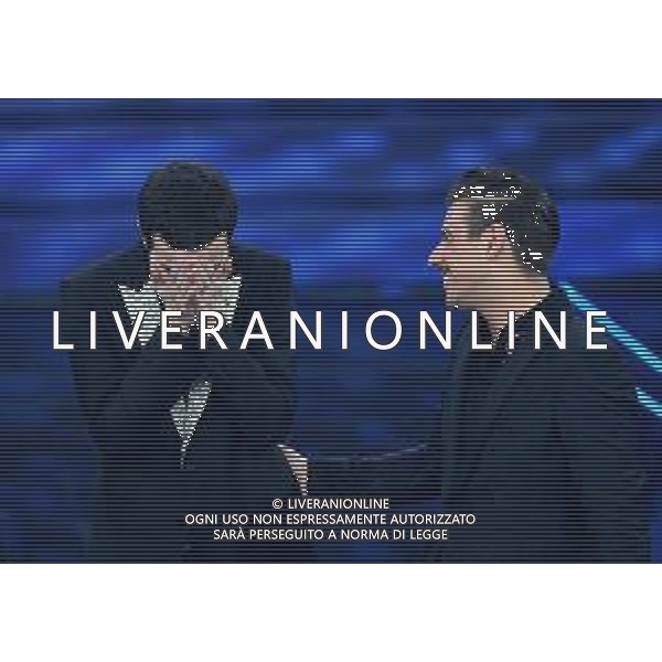Foto: Aldo Liverani 08/02/2020 Sanremo (Italia) Spettacolo Serata n\'5 - 70\' Festival di Sanremo Teatro Ariston Nella foto: Diodato vincitore del Festival di Sanremo e Francesco Gabbani Photo: Aldo Liverani 08 February 2020 Sanremo (Italy) Entertainment Day 5 of 70\' Festival Sanremo In the pic: Diodato winner of Festival of Sanremo and Francesco Gabbani