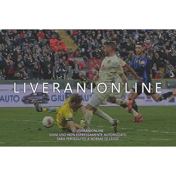 Campionato di Calcio Serie B 2019/2020 Pisa, Italia 09/02/2020 Pisa vs Chievo Nella foto: Lo scontro tra Stefano Gori (Pi) e Filip Djordjevic (Ch) ©Gabriele Masotti - Alessio Marini / AGENZIA ALDO LIVERANI SAS
