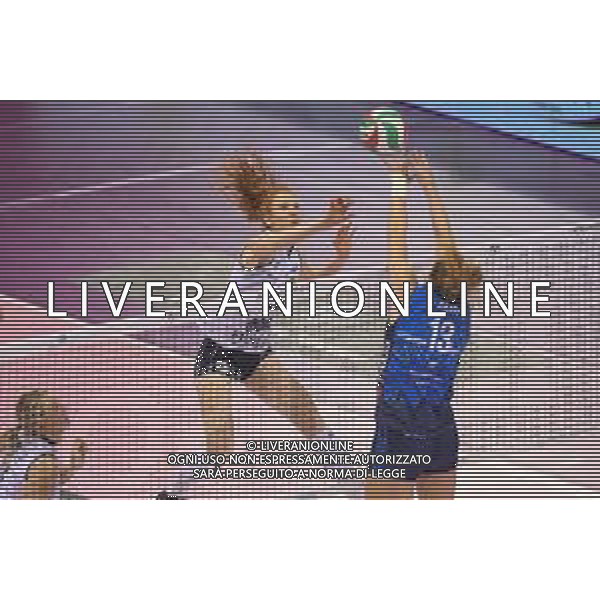 Campionato di Volley Serie A1 Femminile 2019/2020 Firenze, Italia 09/02/2020 Il Bisonte Firenze vs Reale Mutua Fenera Chieri Nella foto: Alessia Mazzaro in attacco veloce contro il muro di Sarah Fahr ©Filippo Tomasi - Alessio Marini / AGENZIA ALDO LIVERANI SAS