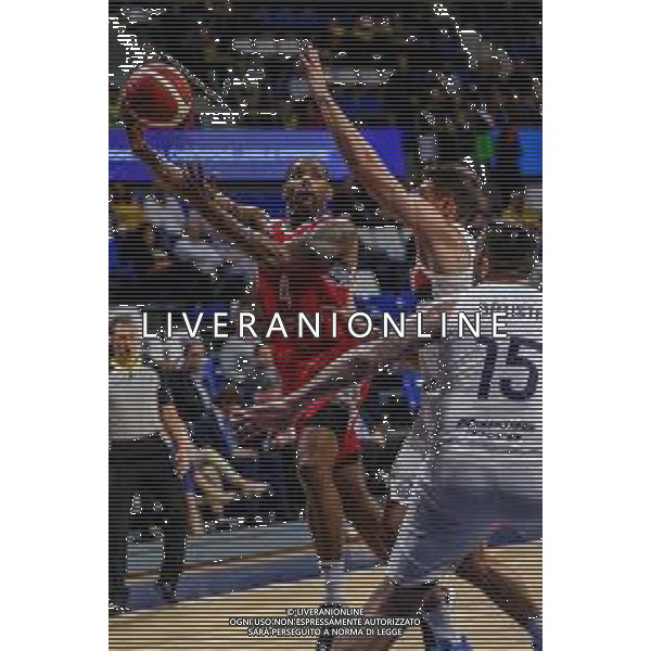 FIBA Intercontinental Cup Tenerife, Italia 09/02/2020 Finale 3° posto - S.Lorenzo de Almagro vs Rio Grande Valley Vipers Nella foto: Sidarius THORNWELL (Rio Grande Valley Vipers) in azione, marcato da Marcos Mata (San Lorenzo de Almagro) e Esteban Batista (San Lorenzo de Almagro) FOTO DAVIDE DI LALLA-ALESSIO MARINI-AG ALDO LIVERANI SAS