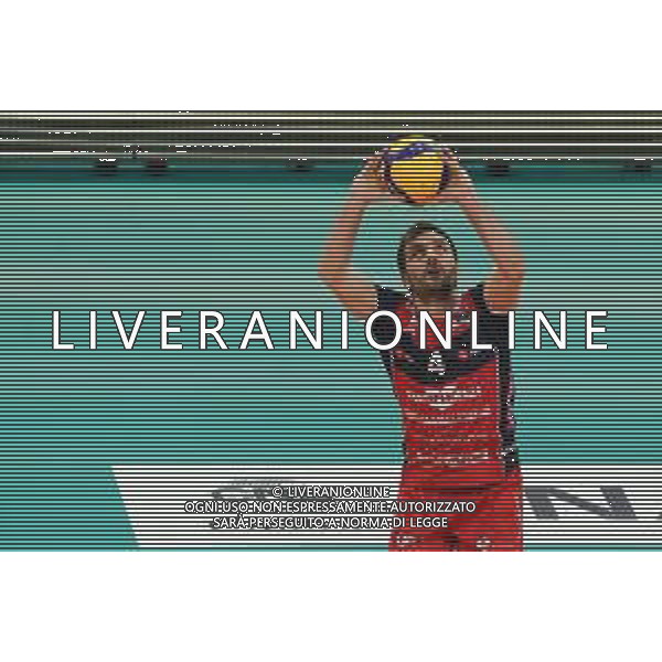 Campionato di Volley Superlega Serie A 2019/2020 Perugia, Italia 09/02/2020 Sir Safety Conad Perugia vs Gas Sales Piacenza Nella foto: cavanno maximiliano (n. 4 alzatore - setter gas sales piacenza) alza FOTO LORIS CERQUIGLINI-ALESSIO MARINI-AG ALDO LIVERANI SAS