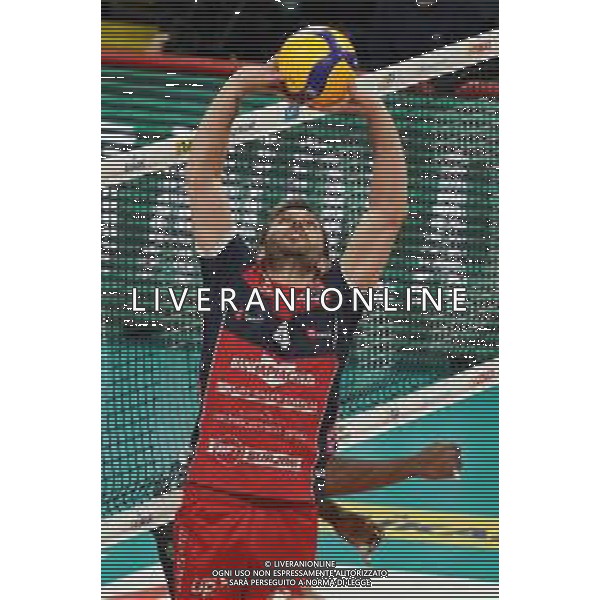 Campionato di Volley Superlega Serie A 2019/2020 Perugia, Italia 09/02/2020 Sir Safety Conad Perugia vs Gas Sales Piacenza Nella foto: cavanno maximiliano (n. 4 alzatore - setter gas sales piacenza) alza FOTO LORIS CERQUIGLINI-ALESSIO MARINI-AG ALDO LIVERANI SAS
