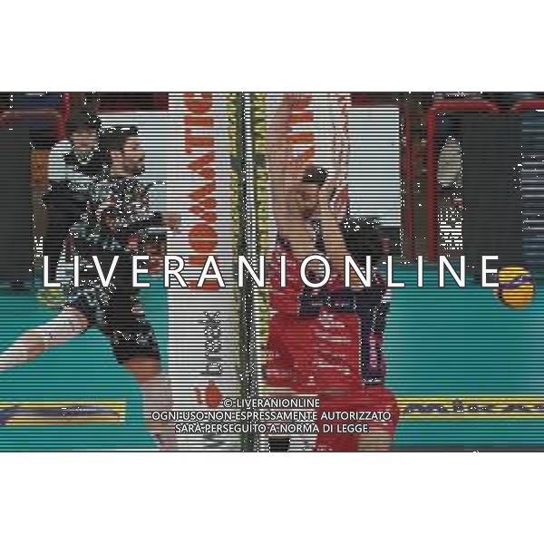 Campionato di Volley Superlega Serie A 2019/2020 Perugia, Italia 09/02/2020 Sir Safety Conad Perugia vs Gas Sales Piacenza Nella foto: filippo lanza (n.10 schiacciatore sir safety conad perugia) schiaccia FOTO LORIS CERQUIGLINI-ALESSIO MARINI-AG ALDO LIVERANI SAS
