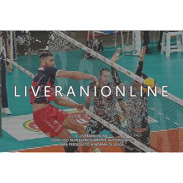 Campionato di Volley Superlega Serie A 2019/2020 Perugia, Italia 09/02/2020 Sir Safety Conad Perugia vs Gas Sales Piacenza Nella foto: krsmanovic petar (n.21 centrale - middle blocker gas sales piacenza) schiaccia FOTO LORIS CERQUIGLINI-ALESSIO MARINI-AG ALDO LIVERANI SAS