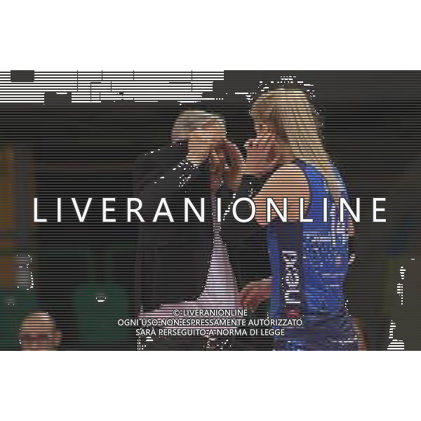 Campionato di Volley Serie A1 Femminile 2019/2020 Firenze, Italia 09/02/2020 Il Bisonte Firenze vs Reale Mutua Fenera Chieri Nella foto: Consigli tattici Gianni Caprara e Laura Dijkema (Il Bisonte) ©Filippo Tomasi - Alessio Marini / AGENZIA ALDO LIVERANI SAS