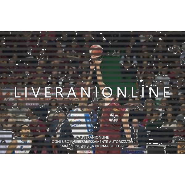 Campionato di Basket Serie A 2019/2020 Venezia, Italia 09/02/2020 Umana Reyer Venezia vs De Longhi Treviso Basket Nella foto: Mitchell Watt (Umana Reyer Venezia) in azione con Jordan Parks (De\' Longhi Treviso) FOTO MATTIA RADONI-ALESSIO MARINI-AG ALDO LIVERANI SAS