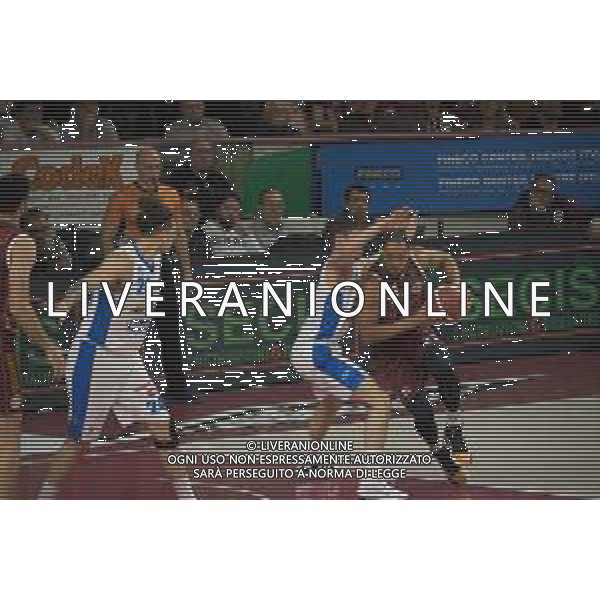 Campionato di Basket Serie A 2019/2020 Venezia, Italia 09/02/2020 Umana Reyer Venezia vs De Longhi Treviso Basket Nella foto: Jeremy Chappell (Umana Reyer Venezia) in azione con Aleksej Nikolic (De\' Longhi Treviso) FOTO MATTIA RADONI-ALESSIO MARINI-AG ALDO LIVERANI SAS
