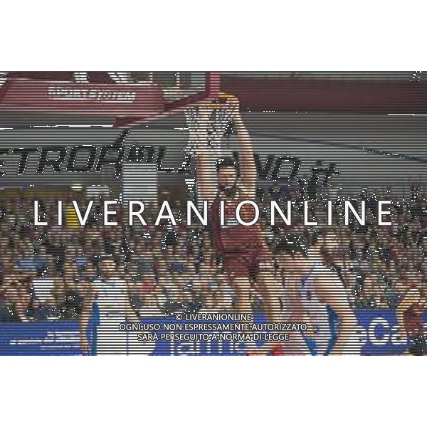 Campionato di Basket Serie A 2019/2020 Venezia, Italia 09/02/2020 Umana Reyer Venezia vs De Longhi Treviso Basket Nella foto: La schiacciata di Mitchell Watt (Umana Reyer Venezia) FOTO MATTIA RADONI-ALESSIO MARINI-AG ALDO LIVERANI SAS