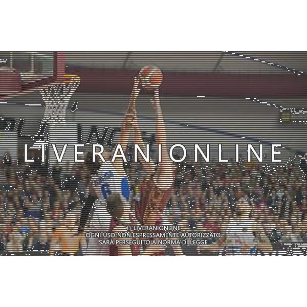 Campionato di Basket Serie A 2019/2020 Venezia, Italia 09/02/2020 Umana Reyer Venezia vs De Longhi Treviso Basket Nella foto: Mitchell Watt (Umana Reyer Venezia) cerca il canestro contrastato da Ivan Almeida (De\' Longhi Treviso) FOTO MATTIA RADONI-ALESSIO MARINI-AG ALDO LIVERANI SAS