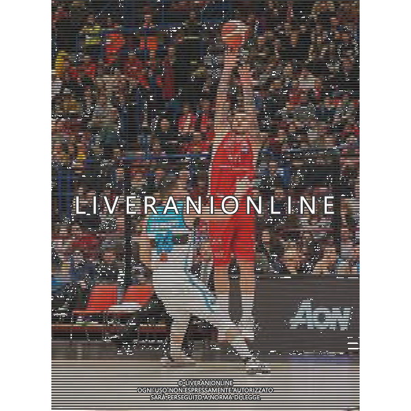 Campionato di Basket Serie A 2019/2020 Milano, Italia 09/02/2020 AX Armani Exchange Olimpia Milano vs Vanoli Basket Cremona Nella foto: Micov della AX Armani Exchange Olimpia Milano ostacolato da Stojanovic della Vanoli Cremona FOTO SAVINO PAOLELLA-ALESSIO MARINI-AG ALDO LIVERANI SAS