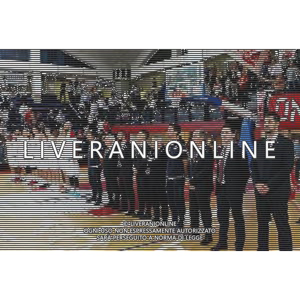 IMOLA 09-02-2020 STAFF E GIOCATORI PROTESTANO CONTRO LA SOCIETA\' PER GLI STIPENDI MANCATI SCRITTO IN UNA LETTERA ANDRE COSTA IMOLA BASKET(LE NATURELLE) NELLA FOTO SQUADRA E STAFF FOTO GIANNI SANNA-AG ALDO LIVERANI SAS