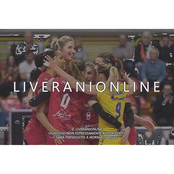 Campionato di Volley Serie A1 Femminile 2019/2020 Busto Arsizio, Italia 12/02/2020 Unet E-Work Busto Arsizio-Bartoccini Fortinfissi Perugia Nella foto: esultanza (UYBA Unet E-Work Busto Arsizio) ©Elisa Calabrese - Alessio Marini / AGENZIA ALDO LIVERANI SAS