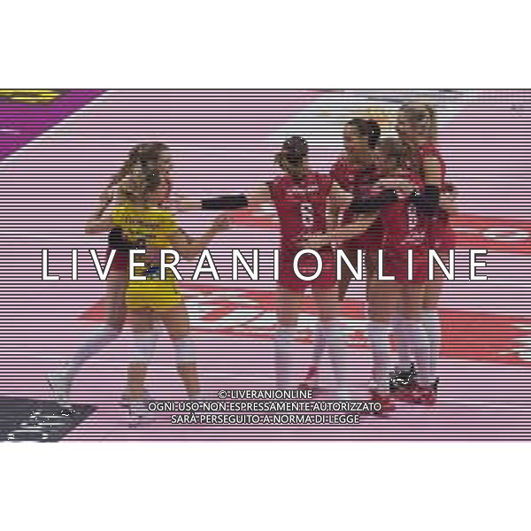 Campionato di Volley Serie A1 Femminile 2019/2020 Busto Arsizio, Italia 12/02/2020 Unet E-Work Busto Arsizio-Bartoccini Fortinfissi Perugia Nella foto: esultanza (UYBA Unet E-Work Busto Arsizio) ©Elisa Calabrese - Alessio Marini / AGENZIA ALDO LIVERANI SAS