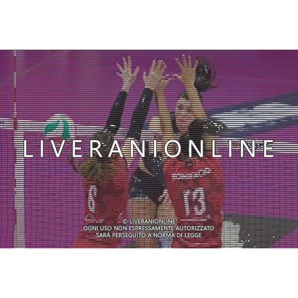 Campionato di Volley Serie A1 Femminile 2019/2020 Busto Arsizio, Italia 12/02/2020 Unet E-Work Busto Arsizio-Bartoccini Fortinfissi Perugia Nella foto: schiacciata di Rosamaria Montibeller Bartoccini Fortinfissi Perugia) ©Elisa Calabrese - Alessio Marini / AGENZIA ALDO LIVERANI SAS
