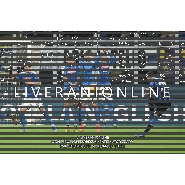 tiro su punzione di Cristiano Biraghi Inter vs Napoli Coppa Italia - semifinale gara di andata Milano 12-02-2020 Stadio Giuseppe Meazza - San Siro foto Roberto Garavaglia - ag. Aldo Liverani sas/ AGENZIA ALDO LIVERANI SAS