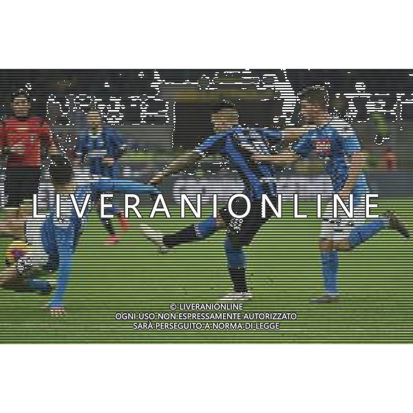 Lautaro Martinez al tiro Inter vs Napoli Coppa Italia - semifinale gara di andata Milano 12-02-2020 Stadio Giuseppe Meazza - San Siro foto Roberto Garavaglia - ag. Aldo Liverani sas / AGENZIA ALDO LIVERANI SAS