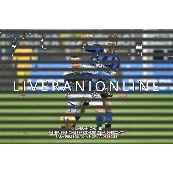 Arkadiusz Milik e Nicolo‚Äô Barella Inter vs Napoli Coppa Italia - semifinale gara di andata Milano 12-02-2020 Stadio Giuseppe Meazza - San Siro foto Roberto Garavaglia - ag. Aldo Liverani sas / AGENZIA ALDO LIVERANI SAS