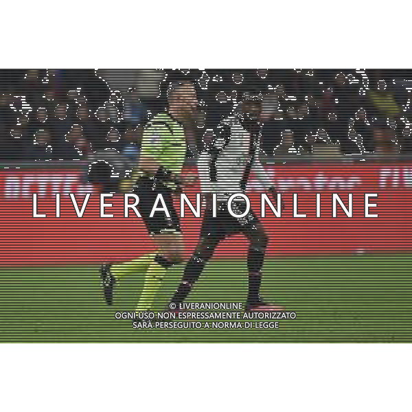 l’arbitro Paolo Valeri di Roma SX e Blaise Matuidi (Juventus) DX Milan vs Juventus Coppa Italia - semifinale gara di andata Milano 13-02-2020 Stadio Giuseppe Meazza - San Siro foto Roberto Garavaglia - ag. Aldo Liverani sas
